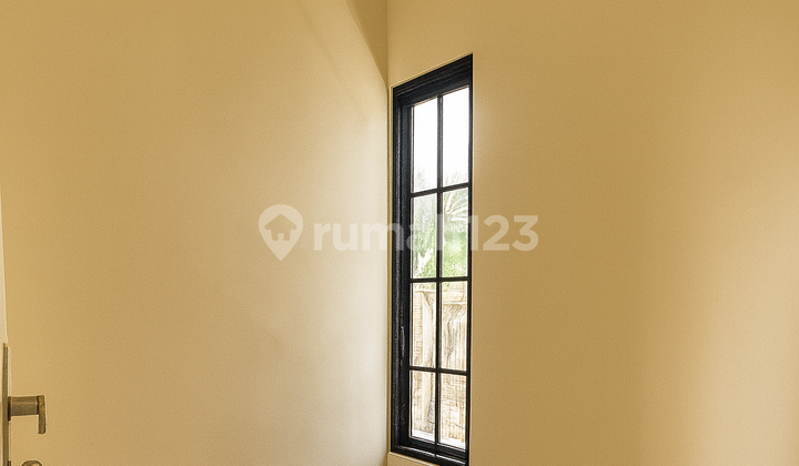 Modern Villa-Style 2-Story House in Malang City - Free Tax + Canopy, Cool Air & Mountain View 2