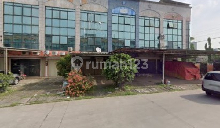 East Bekasi 3-Story Shop House Near Toll Road Ready to Occupy 1