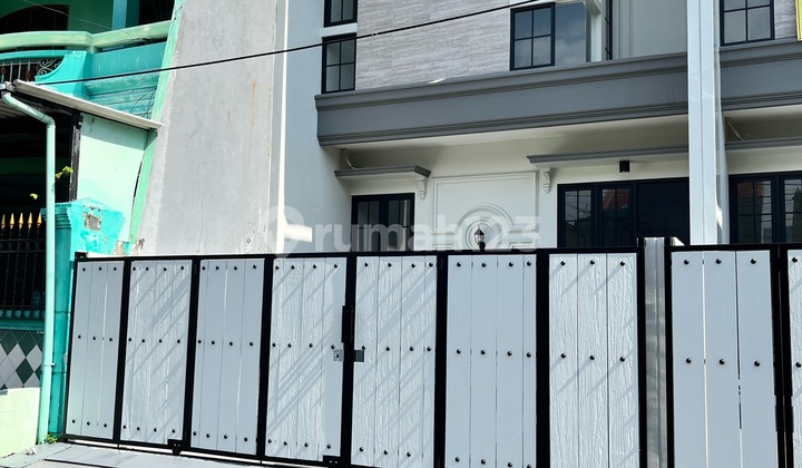 New House Near Merr Upn Rungkut Surabaya