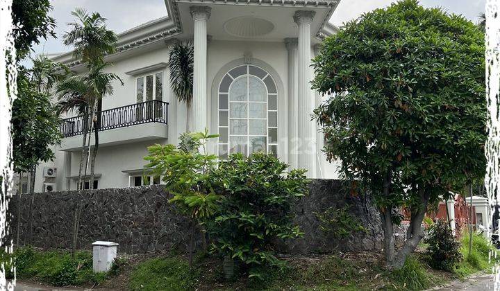 Rumah Classic Mewah di Villa Valensia Lontar Surabaya  1