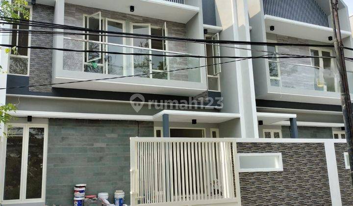 Rumah Baru Gress di Raya Manyar Tirto Surabaya dekat Unair, ITS 1