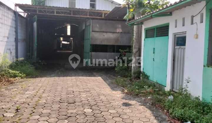 Warehouse On Raya Pati Juwana Ready to Live, Flood-Free Warehouse