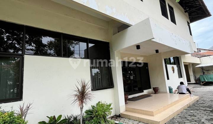 FOR SALE OFFICE BUILDING 100 METERS FROM JEMURSARI MAIN ROAD FOR SALE OFFICE BUILDING 100 METERS FROM JEMURSARI MAIN ROAD