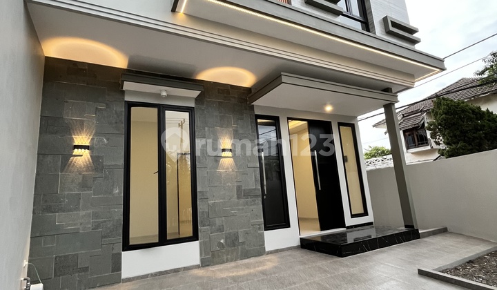 Mewah Dekat Ubaya - Panjang Jiwo - Rs. Premier Mewah Dekat Ubaya - Panjang Jiwo - Rs. Premier