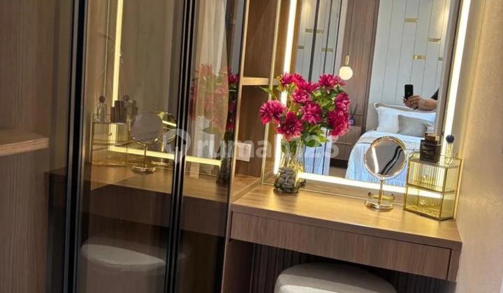 Super Worth It 2-Story House for Millennials 2