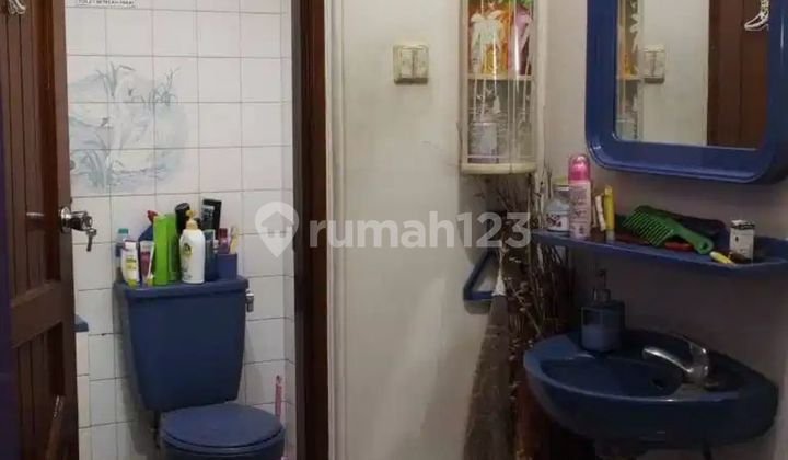 Harga Miring Rumah Luas 2,5 Lantai Di Tebet 2