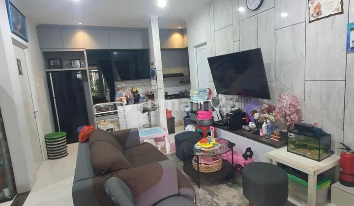 Rumah Full Furnished Strategis Harus Laku Bulan Ini 2