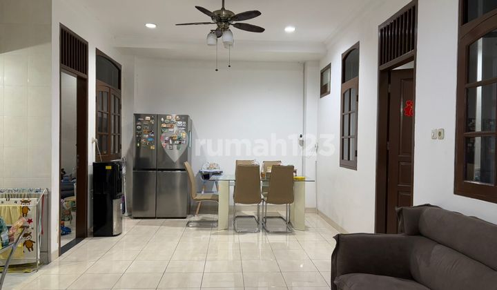 Rumah Lebar 10 Sangat Strategis Di Jakarta Barat