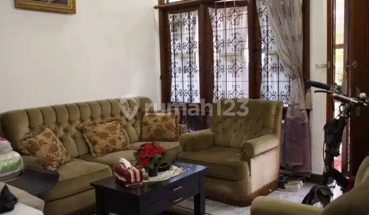 Dijual Cepat Rumah Luas Di Daerah Tebet Jakarta Selatan