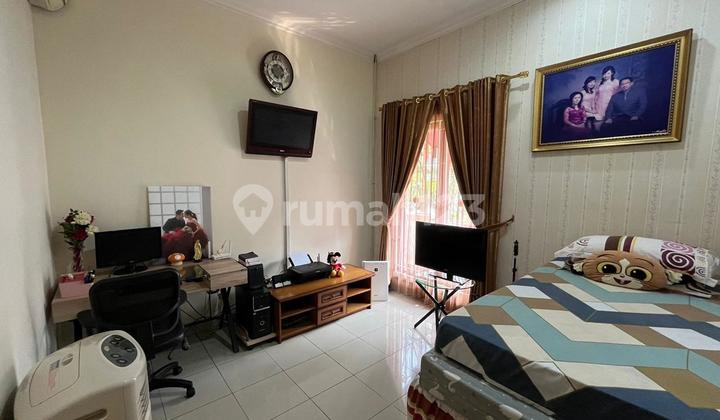 Rumah Old Money Semi Furnished Cuma 7m-an 2