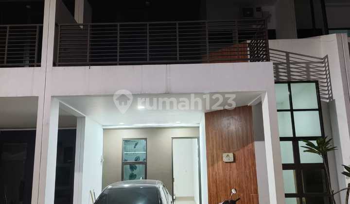 Disewakan Rumah 2 Lantai Siap Huni Dekat Lippo Karawaci Disewakan Rumah 2 Lantai Siap Huni Dekat Lippo Karawaci