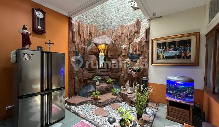 Rumah Besar 2 Lantai Di Kawasan Premium Taman Permata Buana