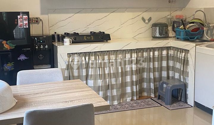 Dijual Rumah 2 Lantai Full Renov Harga Miring Dijual Rumah 2 Lantai Full Renov Harga Miring