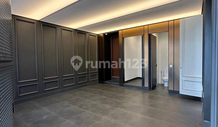 Luxurious 3-Story House With Lift in BSD 2