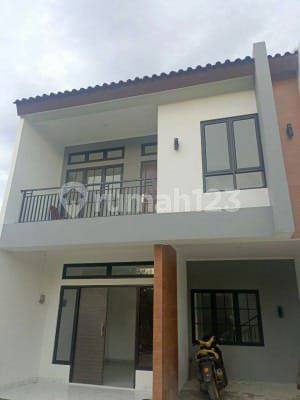 Prop2512 Dijual Rumah 2 Lantai Di Jatimakmur Pondok Gede Bekasi 1