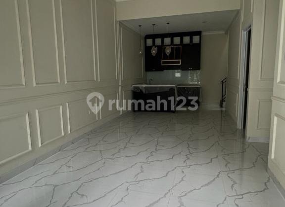 Rumah Cantik Rapih Siap Huni 1.1/4 lantai Lokasi Nusa Loka BSD City 4