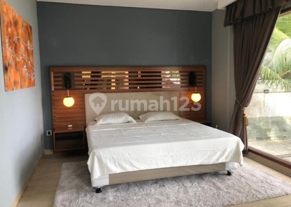 Villa Cantik Siap Huni View Langsung Pantai Carita Anyer 5