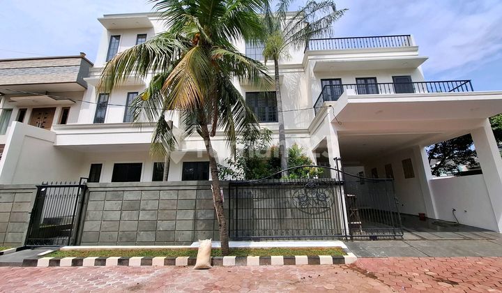 Rumah.3.lantai.mewah.bagus Sekali.spek.lux Ada Rooft Garden.di.dalam.perumahan.dekat Galaxy Bekasi