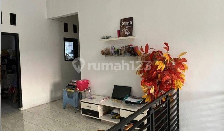 2-Story House, Sturdy Structure, Well-Maintained, Strategic Location, Flood-Free, in Jatiwaringin, Bekasi. 2