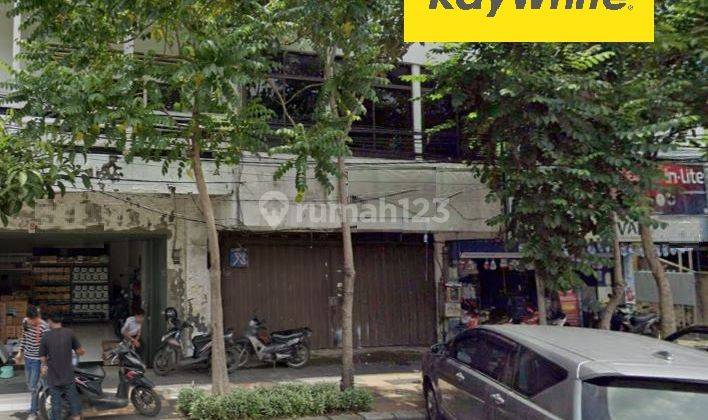 Disewakan Ruko 3 Lantai di Raya Kedungdoro 1