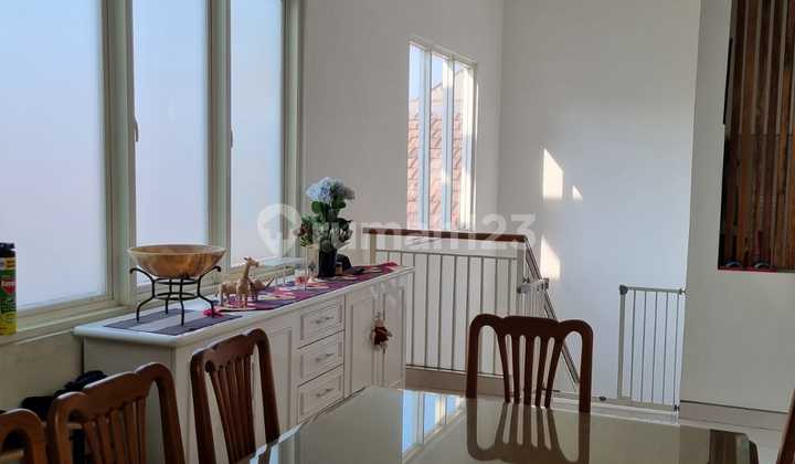 Luxury House Ready to Move In Without Renovation @ Kendangsari 2