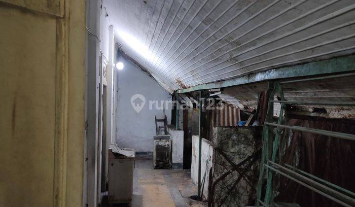 Murah! Under Market! Rumah Hitung Tanah di Jalan Dinoyo SHM
