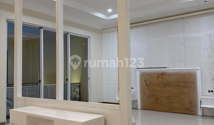 Brand New Luxury House At Graha Famili Surabaya 2