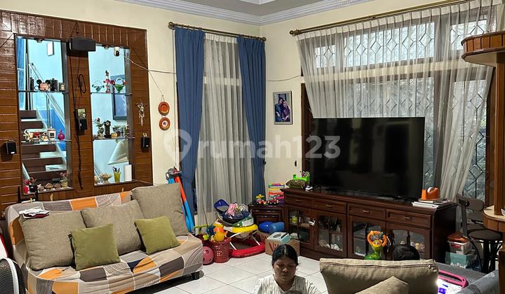 Rumah Lux Furnished 2 Lantai di Bukit Permai, Cibubur Jakarta