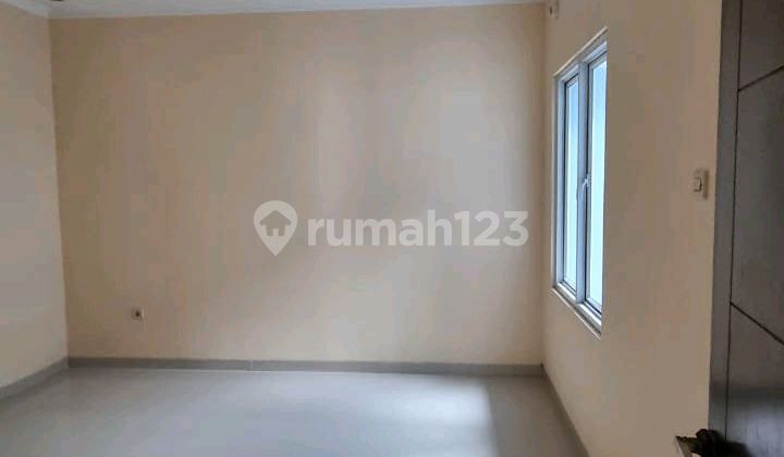 Price Drop: Fully Renovated 2-Story House in Eboni Cluster, Metland Transyogi, Cileungsi 2