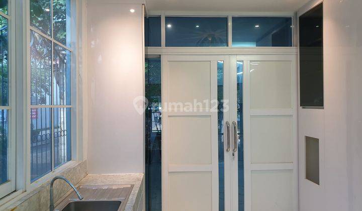 Rumah Lux 2 Lantai Lokasi Elit di Bgm Kelapa Gading 2