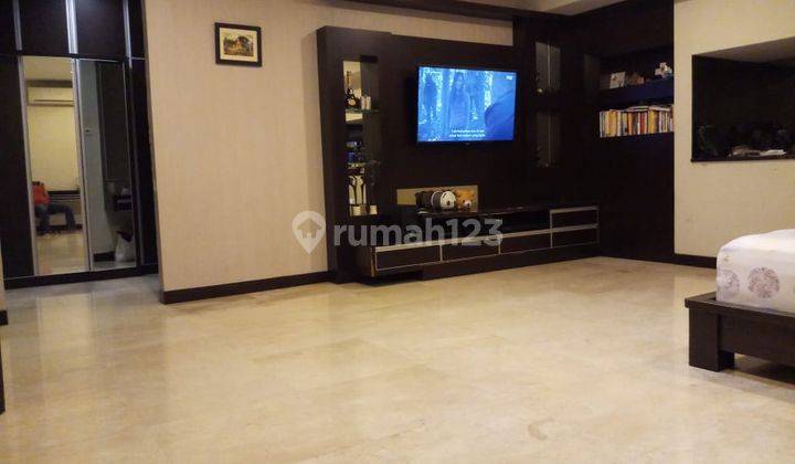 Rumah Furnished 4 Lantai Harga Murah Dekat Atrium Senen Jakarta 2