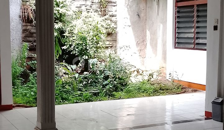 Rental House Suitable for Business and Strategic Location on Jl Layur Rawamangun, Jakarta Rental House Suitable for Business and Strategic Location on Jl Layur Rawamangun, Jakarta