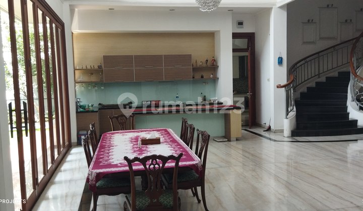 Rumah Modern Cantik Furnished 2 Lantai Cluster Gading Kusuma Kelapa Gading  2