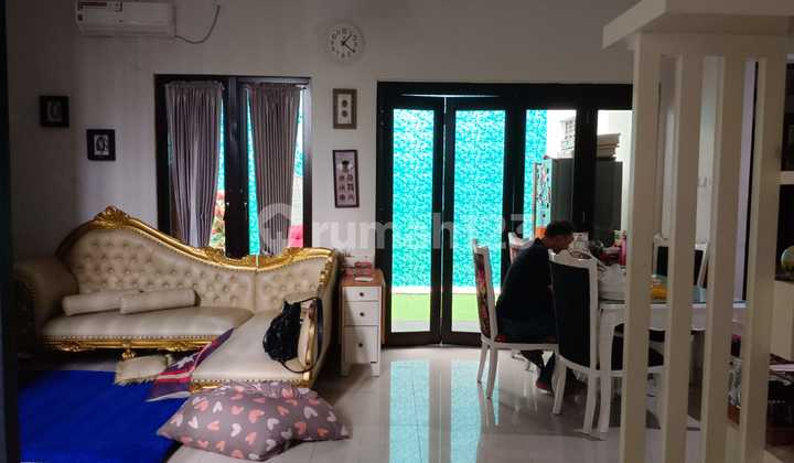 Jarang ada rumah Hook full renov Asera  Harapan Indah Bekasi 2