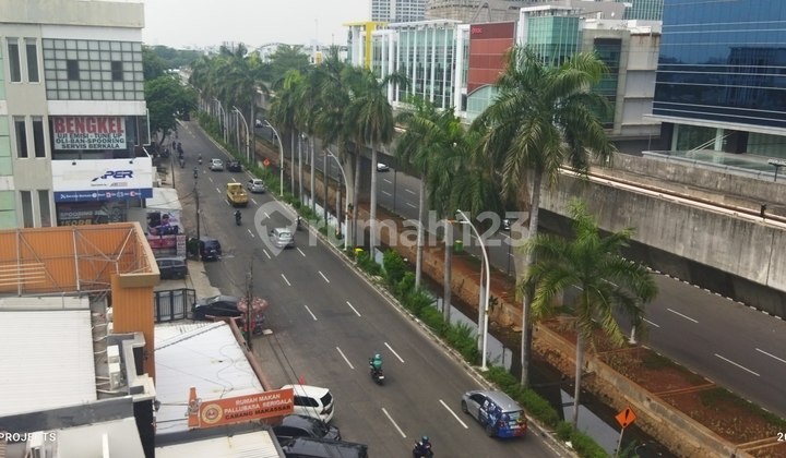 4.5 Floors Rooftop Shop House on Kelapa Gading Boulevard 4.5 Floors Rooftop Shop House on Kelapa Gading Boulevard