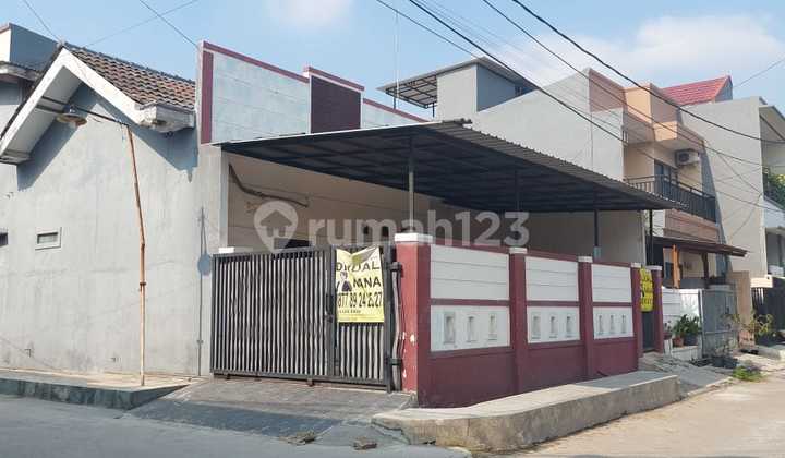 Rumah Hook Siap Huni Dekat Pusat Kuliner Harapan Indah Bekasi