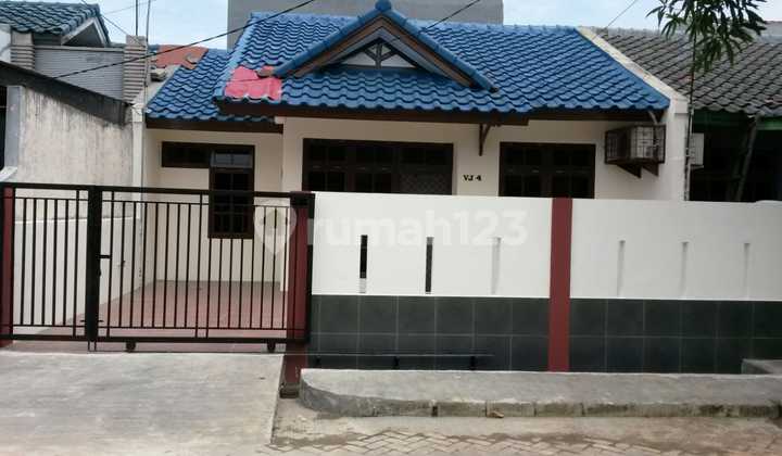 Rumah Renov Bebas Banjir Lokasi Strategis Harapan Indah Bekasi