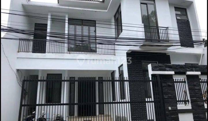 Rumah di Benhill 2 Lantai SHM Baru Unfurnished 1