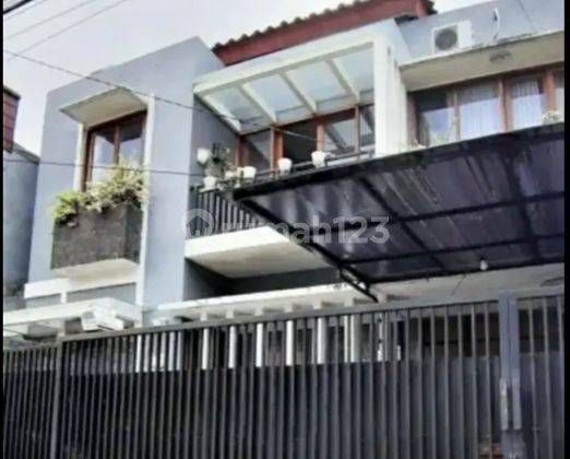 Rumah di Pejaten timur 2 Lantai SHM Bagus Sekali Unfurnished 1