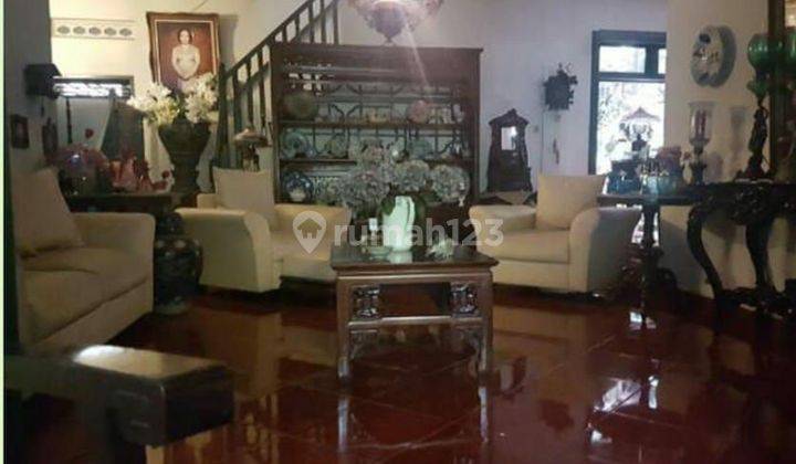 Rumah murah menteng ring satu  2