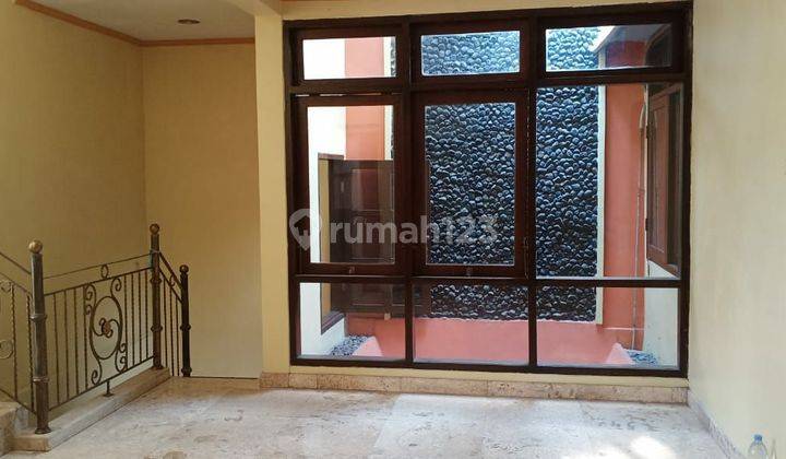 Rumah hrs renovasi Rawamangun jln ikan² 2