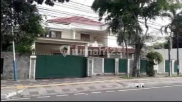 For Sale House in Cempaka Putih Close to Arandra Apartment