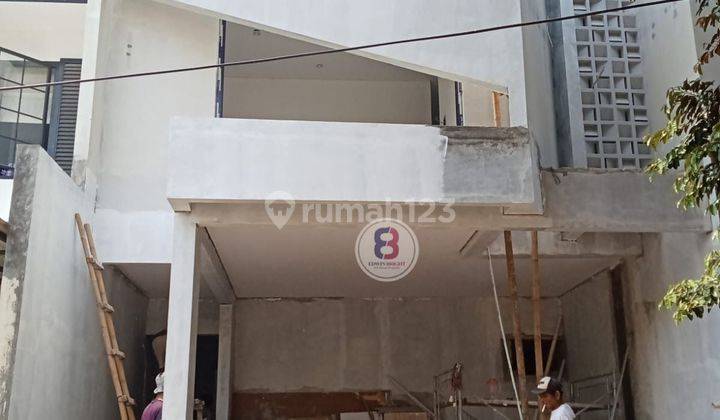 Dijual Rumah Siap Huni Lokasi Strategis di Bintaro Sektor 9  2