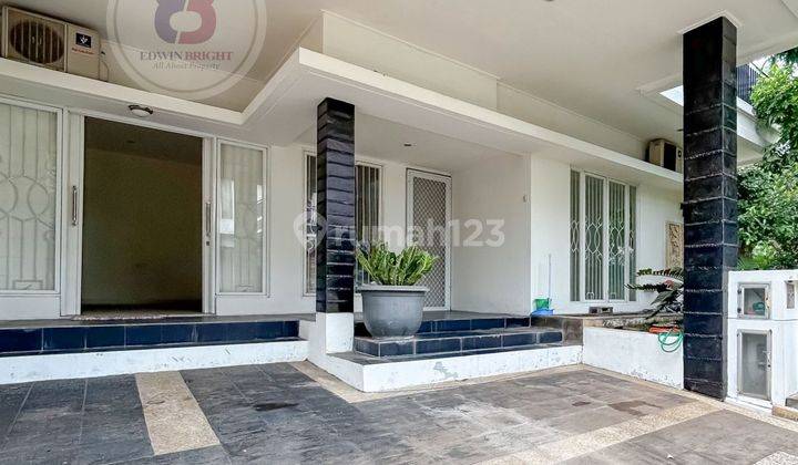 Rumah cantik siap huni posisi hoek Cluster Emerald Bintaro Jaya 1