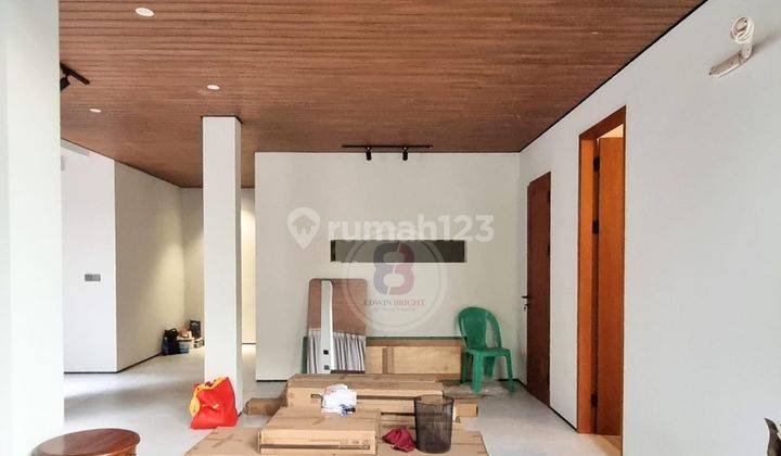 Rumah Modern Tropical di Cluster Premium Bintaro Sektor 7  2