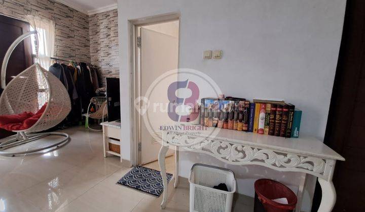 Dijual Rumah Siap Huni Area Graha Raya Bintaro Lokasi Strategis  2