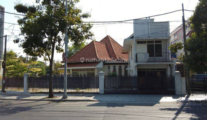 Dijual Rumah Style Kolonial Lokasi Jalan Diponegoro, Darmo Surabaya 1