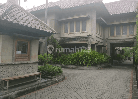 Dijual Show Room Kayu dan Gudang Lokasi Veteran, Kebomas, Gresik  1