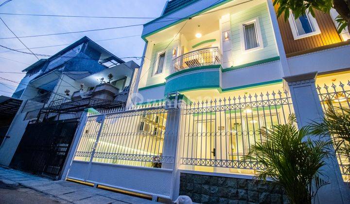 Rumah Kost 20kamar Fully Furnished hadap utara di Tanjung Duren  1