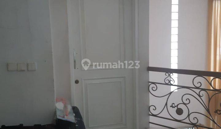 Rumah siap huni 2Lantai Hook SHM di Puri Jakarta Barat 2